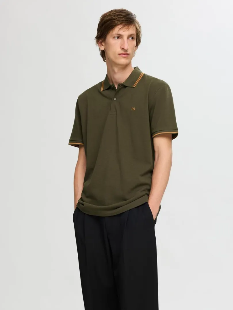 kortrmet_polo_0.webp Poloer>SELECTED KORTÆRMET POLO Green
