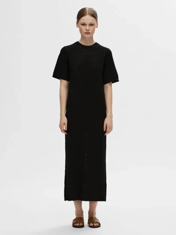 Kjoler | Strik>SELECTED KORTÆRMET STRIKKET MIDIKJOLE Black