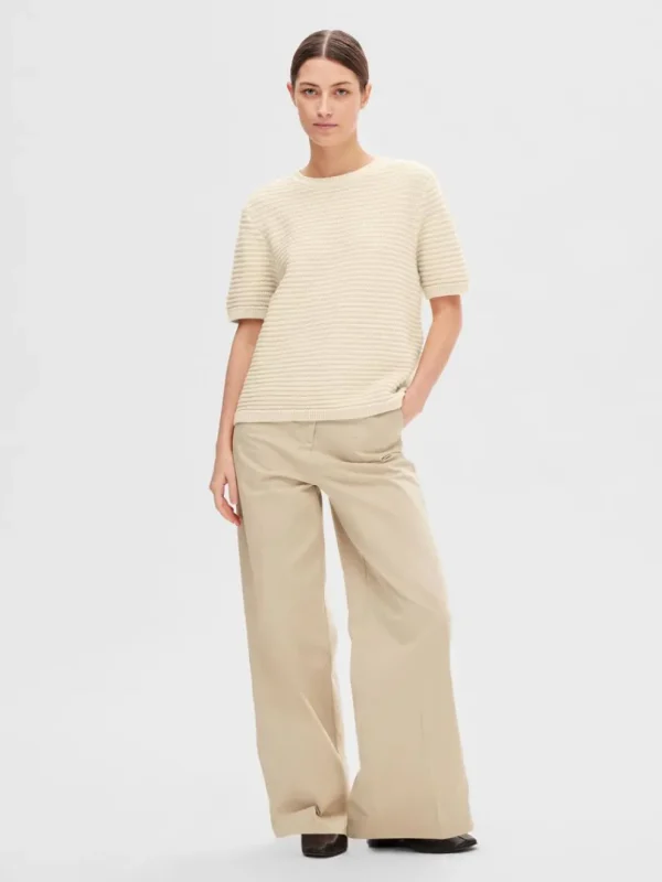 Strik>SELECTED KORTÆRMET STRIKKET TOP Beige