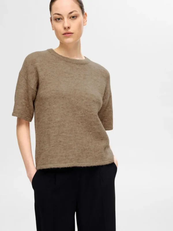 Strik>SELECTED KORTÆRMET STRIKKET TOP Brown