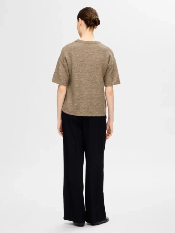 Strik>SELECTED KORTÆRMET STRIKKET TOP Brown