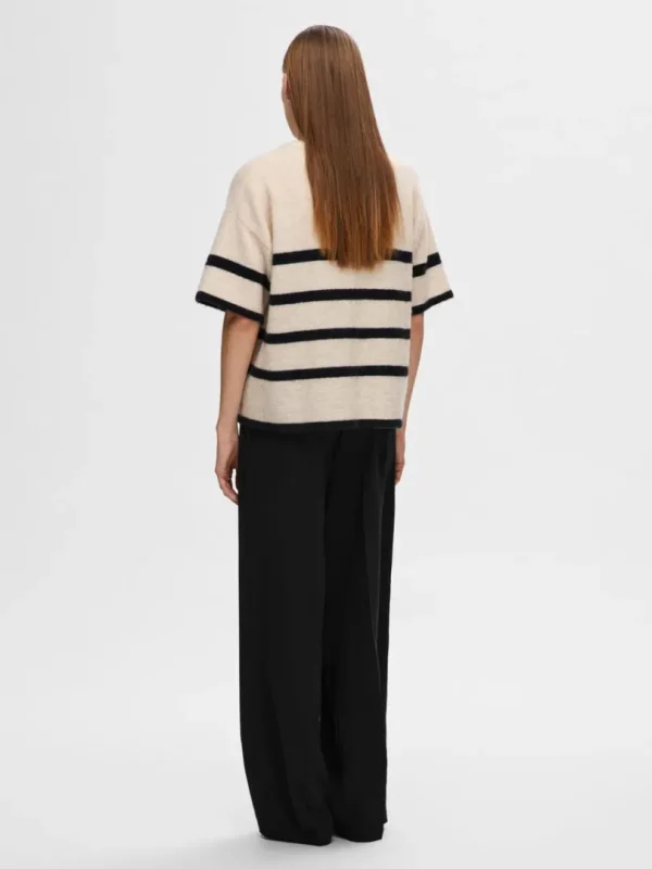 Strik>SELECTED KORTÆRMET STRIKKET TOP Beige