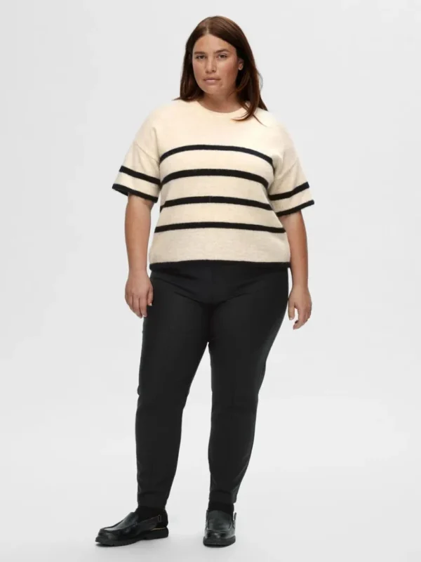 Strik>SELECTED KORTÆRMET STRIKKET TOP Beige
