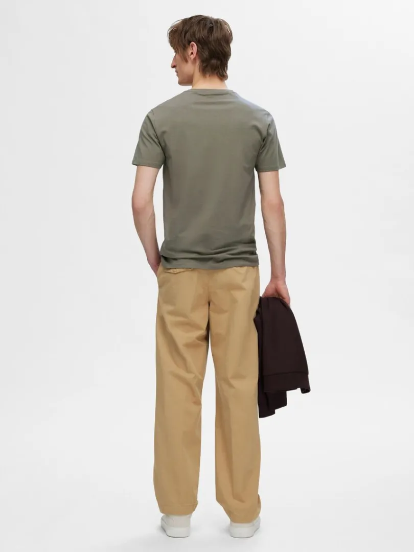 kortrmet_tshirt_4-3.webp T-shirts>SELECTED KORTÆRMET T-SHIRT Green