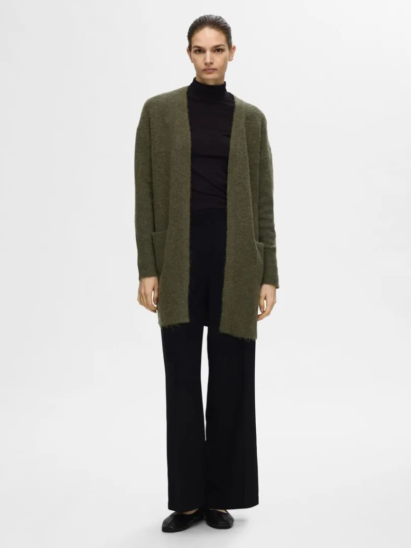 lang_strikket_cardigan_1.webp Strik>SELECTED LANG STRIKKET CARDIGAN Green