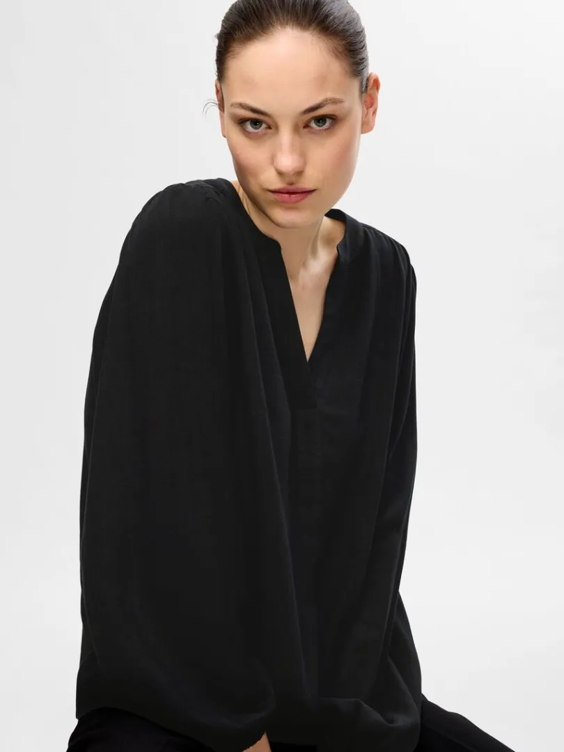 langrmet_bluse_2-5.webp Toppe Og Bluser>SELECTED LANGÆRMET BLUSE Black