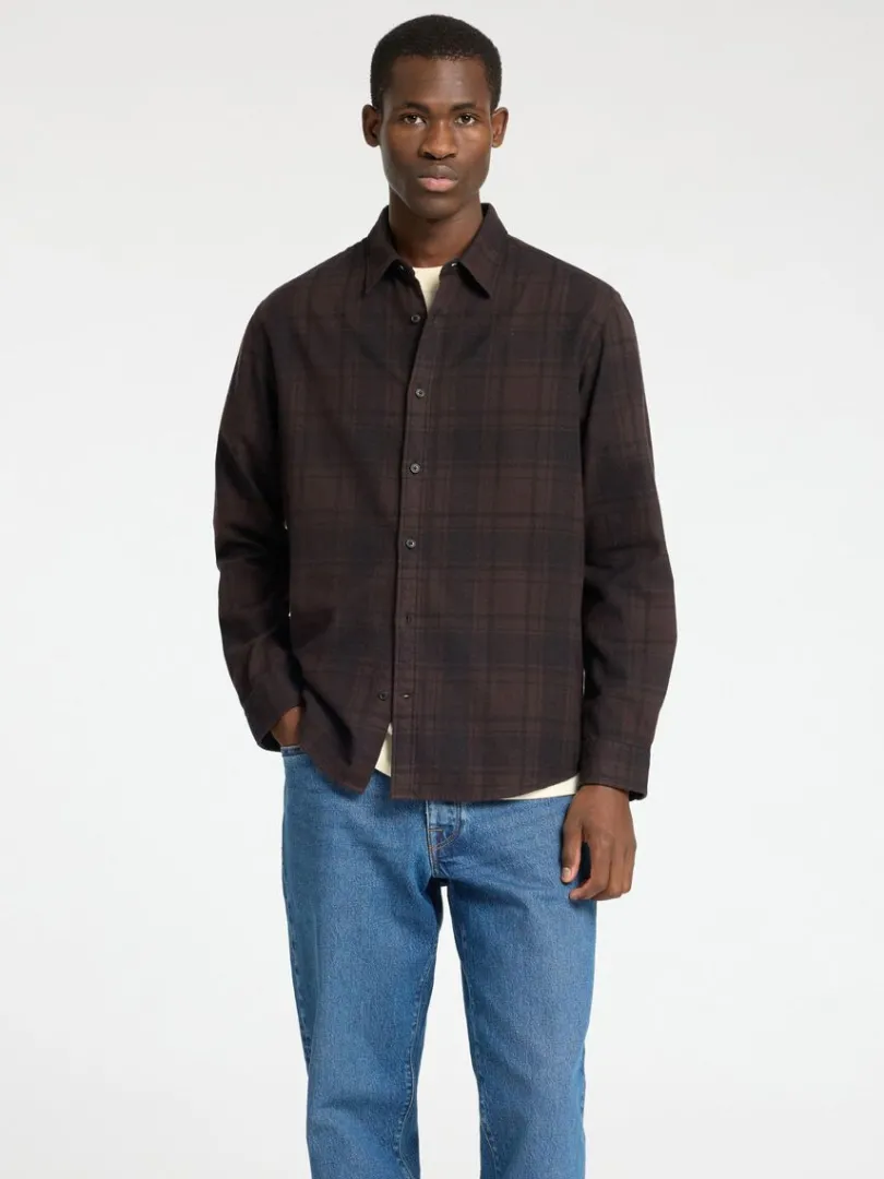 langrmet_flannelskjorte_0-1.webp Skjorter>SELECTED LANGÆRMET FLANNEL-SKJORTE Brown