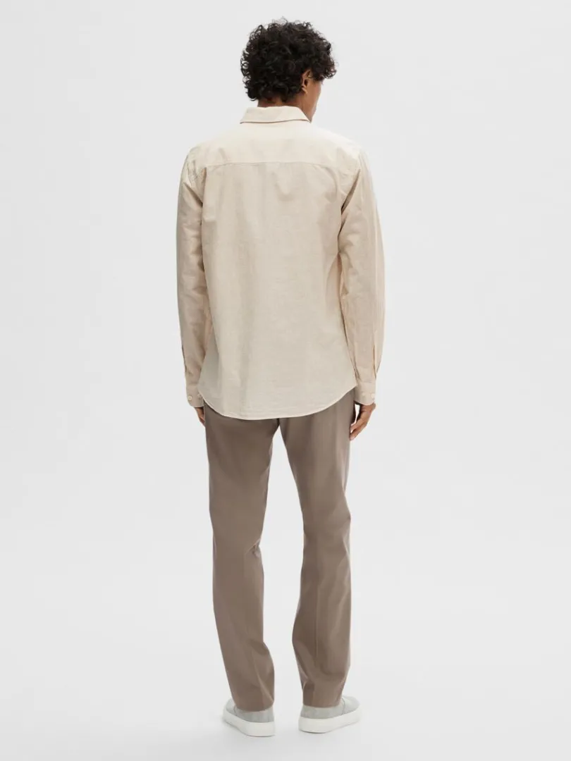 langrmet_skjorte_1-21.webp Skjorter>SELECTED LANGÆRMET SKJORTE Beige