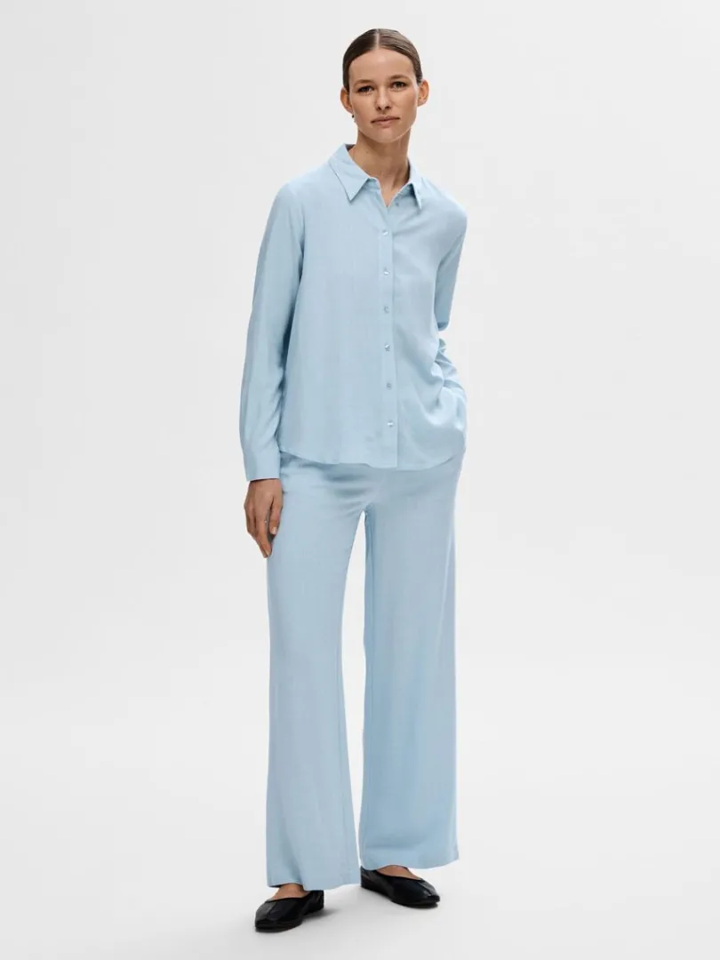 langrmet_skjorte_1-4.webp Skjorter>SELECTED LANGÆRMET SKJORTE Blue