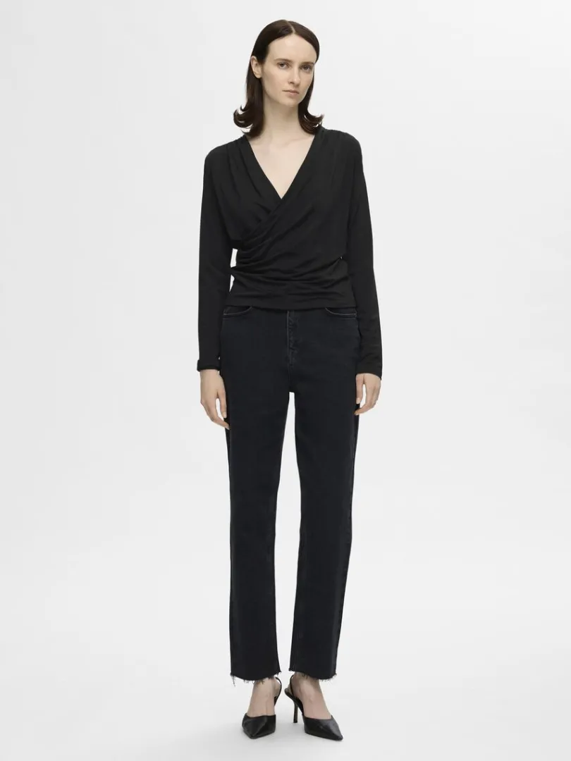 langrmet_slom_bluse_1.webp Toppe Og Bluser>SELECTED LANGÆRMET SLÅ-OM BLUSE Black