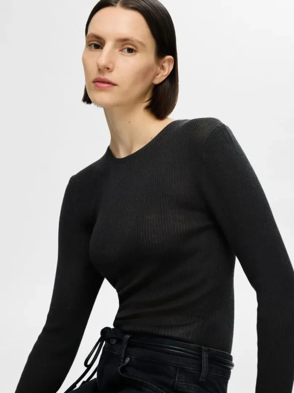 Strik>SELECTED LANGÆRMET STRIKKET TOP Black