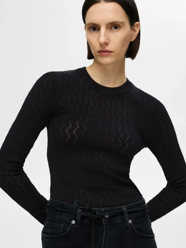 Strik>SELECTED LANGÆRMET STRIKKET TOP Black