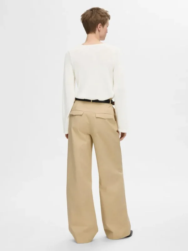 Strik>SELECTED LANGÆRMET STRIKKET TOP Beige