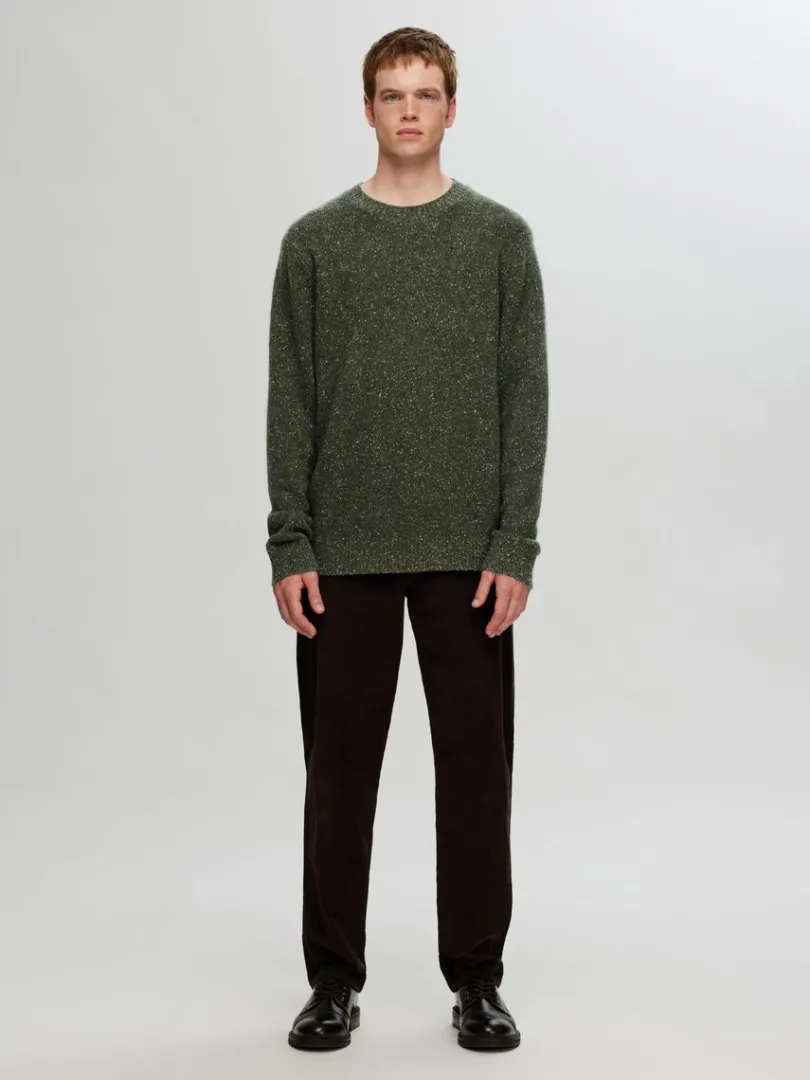 langrmet_sweater_med_rund_1-1.webp Strik>SELECTED LANGÆRMET SWEATER MED RUND HALS Green