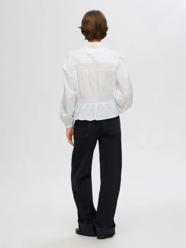 Skjorter>SELECTED LANGÆRMET TOP MED SMOCKSYNING White