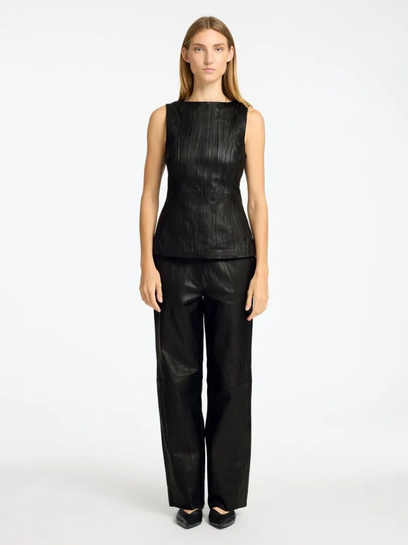 lder_top_1.webp Toppe Og Bluser>SELECTED LÆDER TOP Black