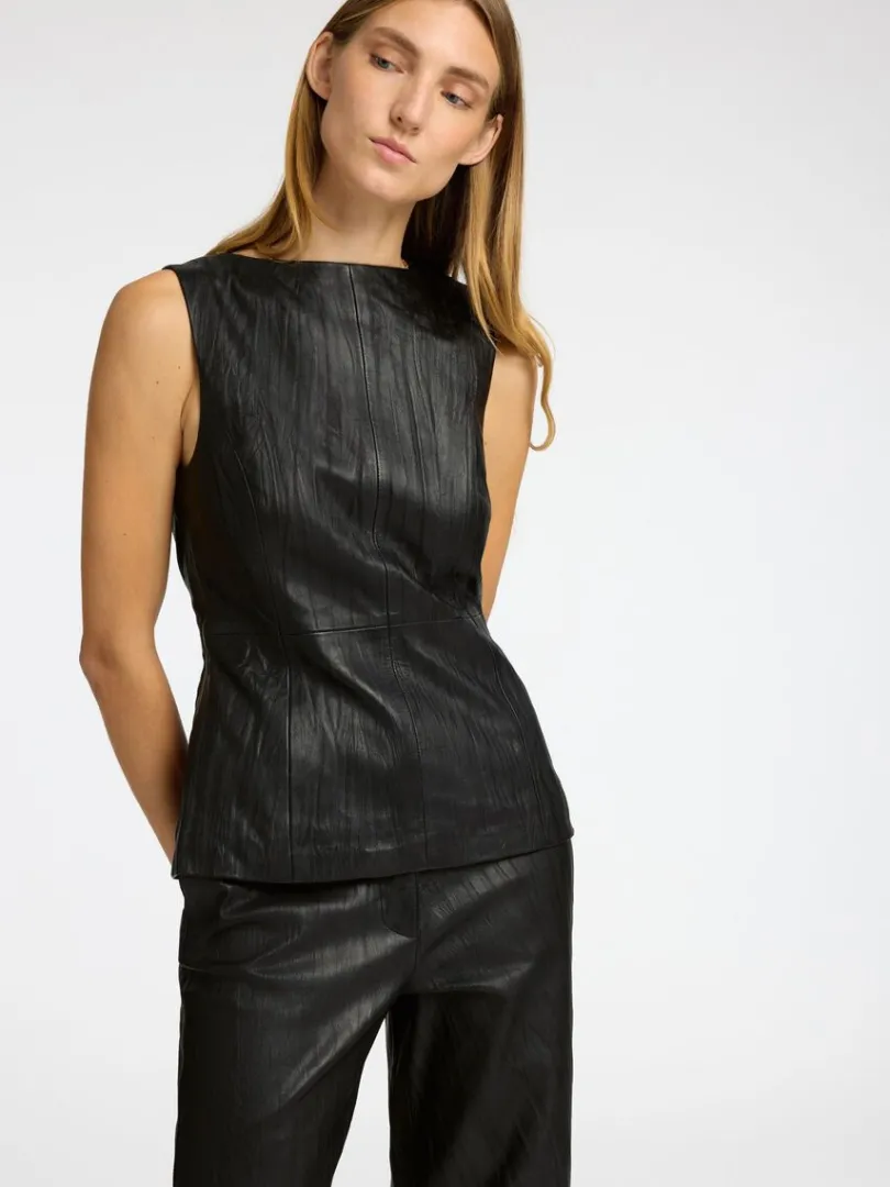 lder_top_2.webp Toppe Og Bluser>SELECTED LÆDER TOP Black