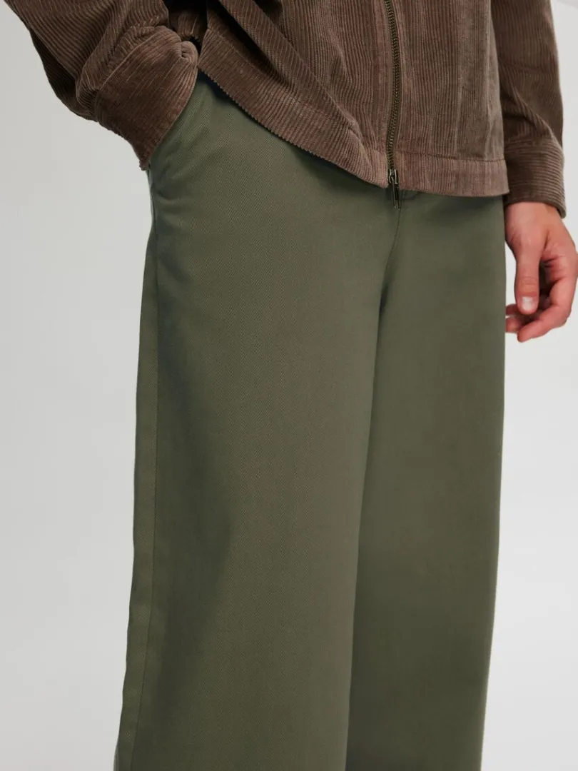 loose_bukser_med_barrelfi_5.webp Bukser>SELECTED LOOSE BUKSER MED BARREL-FIT Green