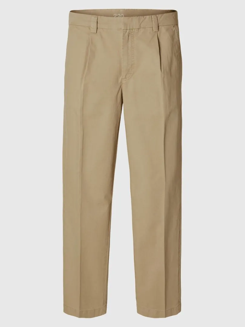 loose_fit_chinos_4-1.webp Bukser>SELECTED 220 LOOSE FIT CHINOS Beige
