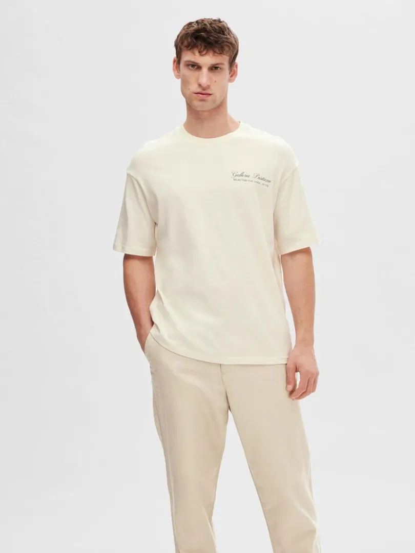 loose_fit_med_print_bagp__0.webp T-shirts>SELECTED LOOSE FIT MED PRINT BAGPÅ T-SHIRT White