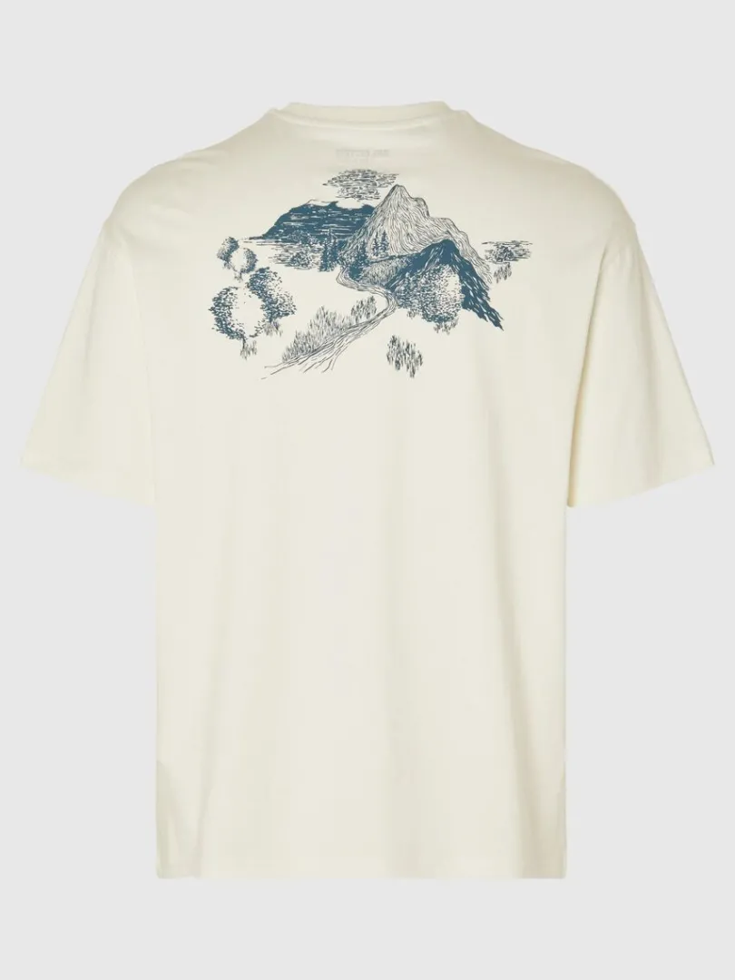 loose_fit_med_print_bagp__6.webp T-shirts>SELECTED LOOSE FIT MED PRINT BAGPÅ T-SHIRT White