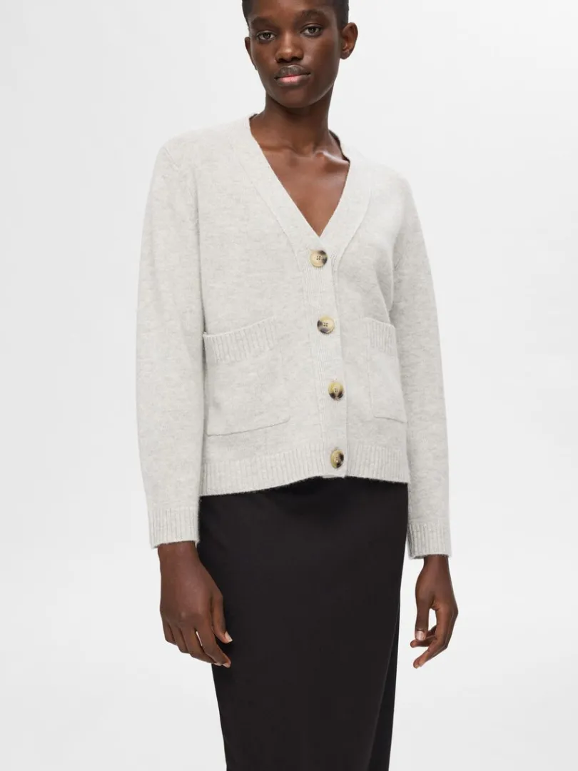 loose_fit_strikket_cardig_2.webp Strik>SELECTED LOOSE FIT STRIKKET CARDIGAN Grey