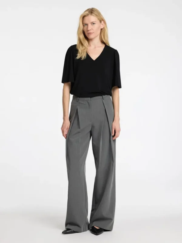 Toppe Og Bluser>SELECTED LOOSE FIT TOP MED V-HALS Black