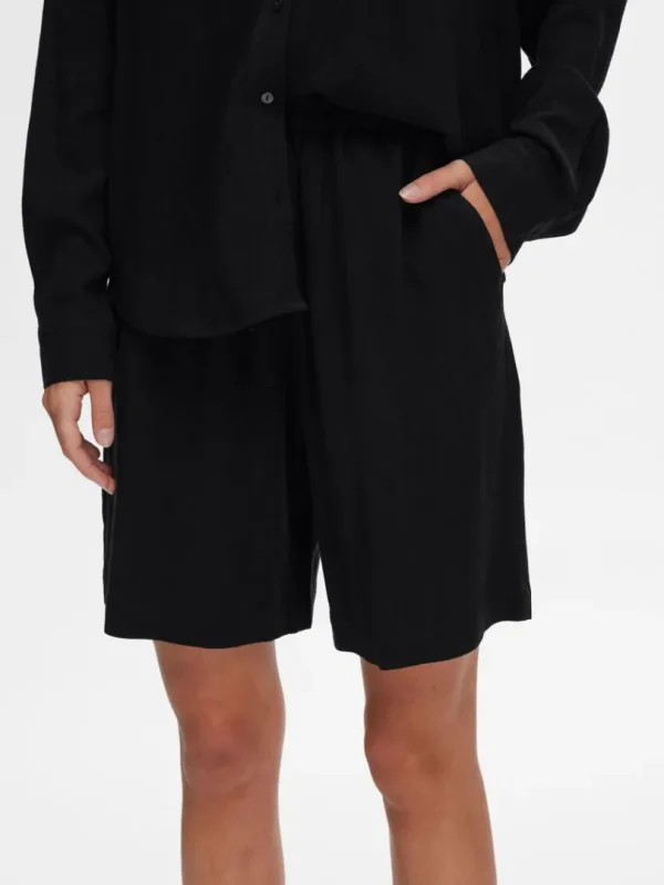 Shorts>SELECTED MELLEMHØJ TALJE SHORTS Black