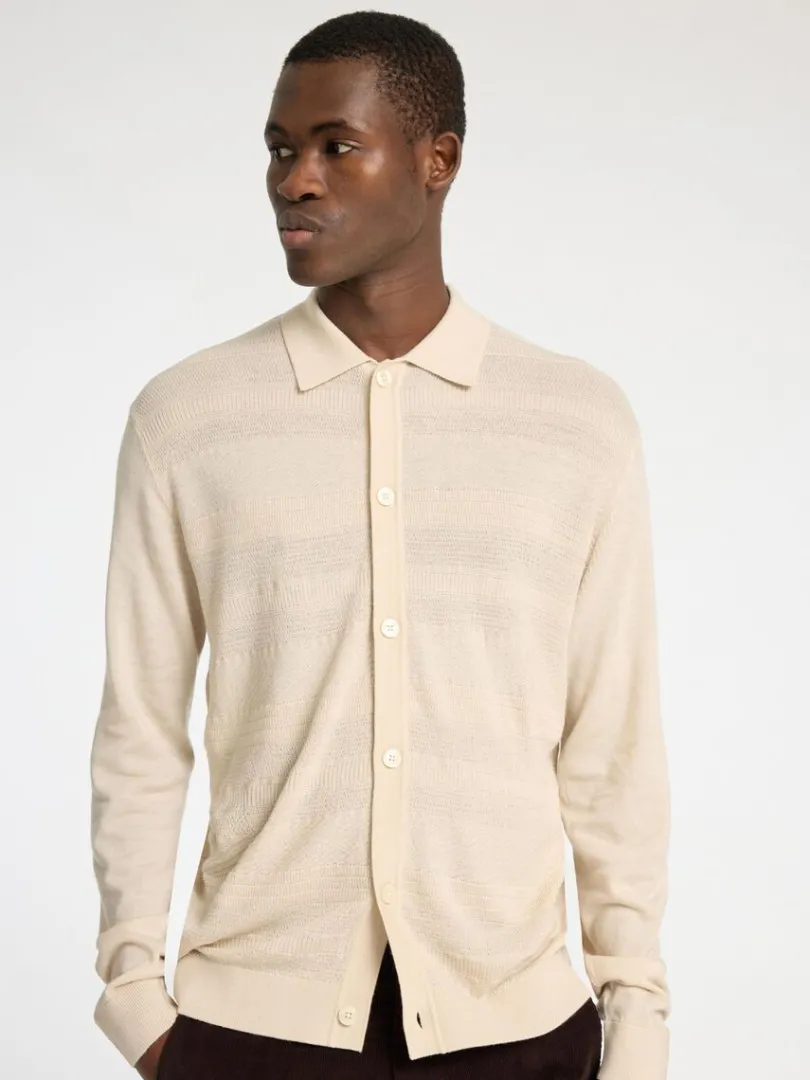 merinould_cardigan_2-4.webp Strik>SELECTED 100% MERINOULD CARDIGAN Beige