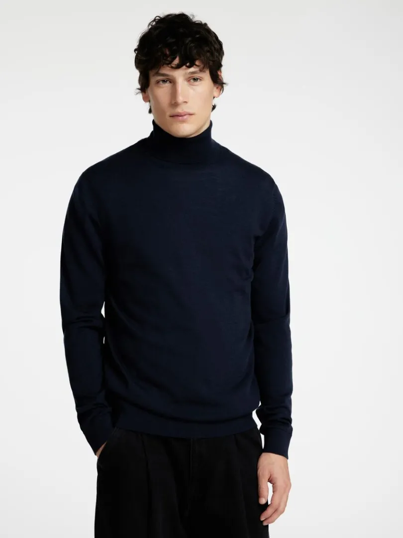 merinould_rullekrave_2-3.webp Strik>SELECTED 100% MERINOULD RULLEKRAVE Blue