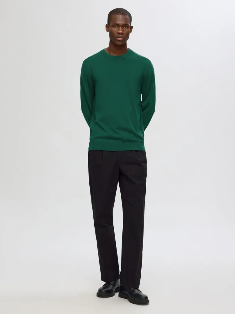 merinould_sweater_med_ru_1-7.webp Strik>SELECTED 100% MERINOULD SWEATER MED RUND HALS Green