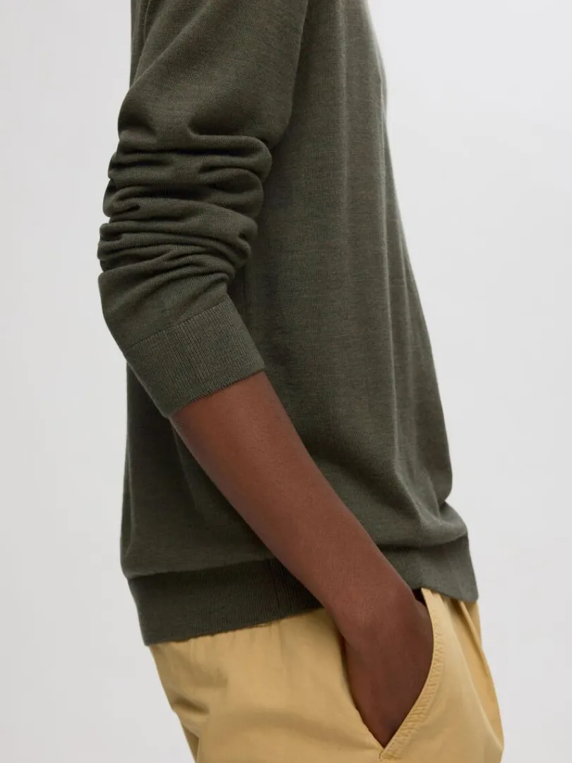 merinould_sweater_med_ru_3-1.webp Strik>SELECTED 100% MERINOULD SWEATER MED RUND HALS Green