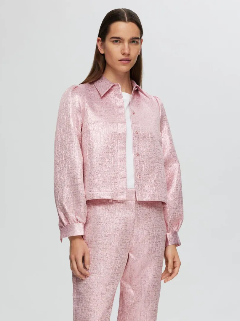 metalfarvet_jacquard_skjo_0.webp Skjorter>SELECTED METALFARVET JACQUARD SKJORTE Pink