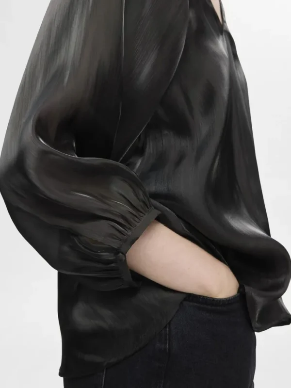 Toppe Og Bluser>SELECTED METALLISK BLUSE MED V-HALS Black