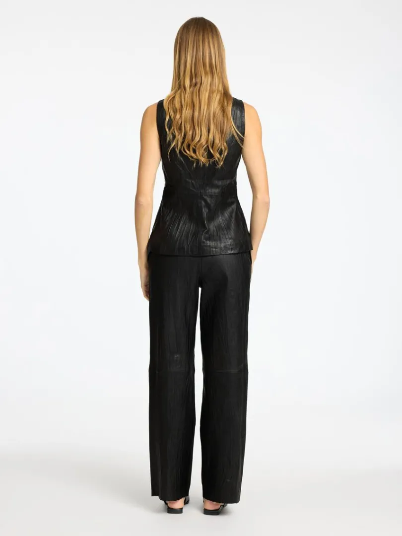 mid_waist_lderbukser_4.webp Bukser>SELECTED MID WAIST LÆDERBUKSER Black