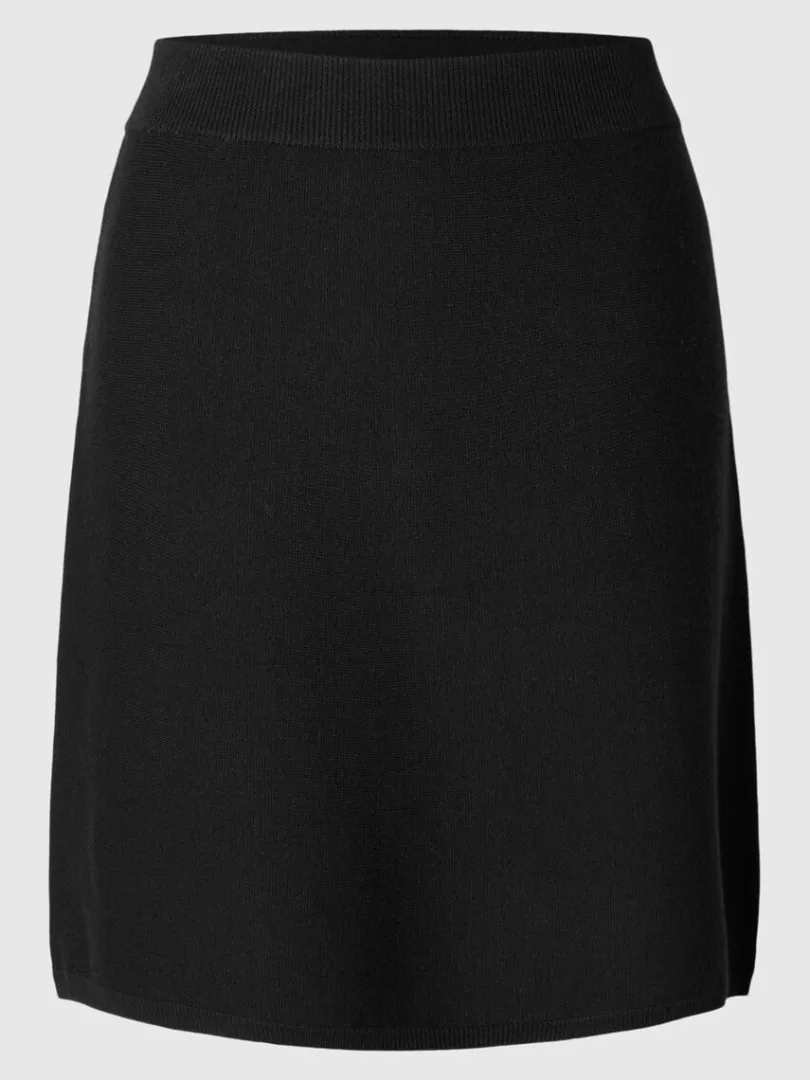 mini_strikket_nederdel_0-1.webp Nederdele>SELECTED MINI STRIKKET NEDERDEL Black