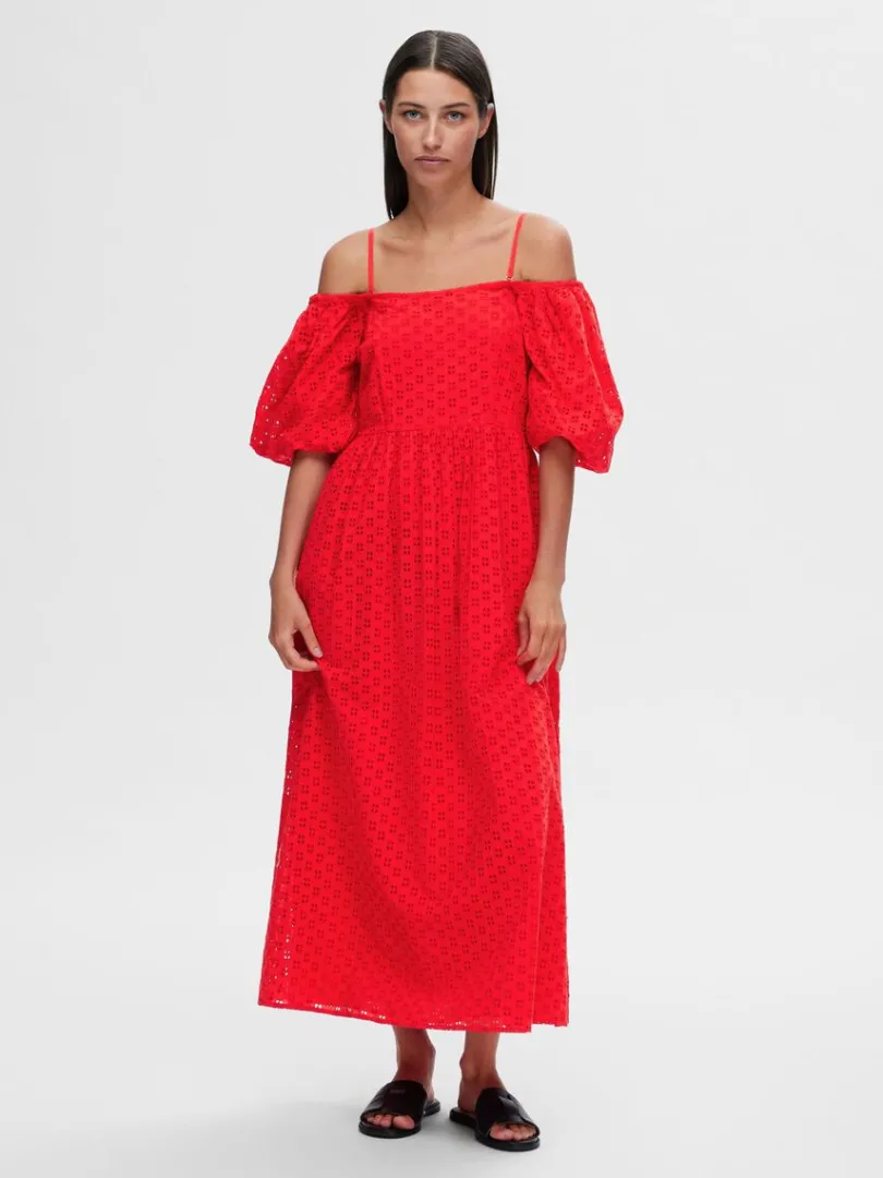 offshoulder_maxikjole_1.webp Kjoler>SELECTED OFF-SHOULDER MAXIKJOLE Red