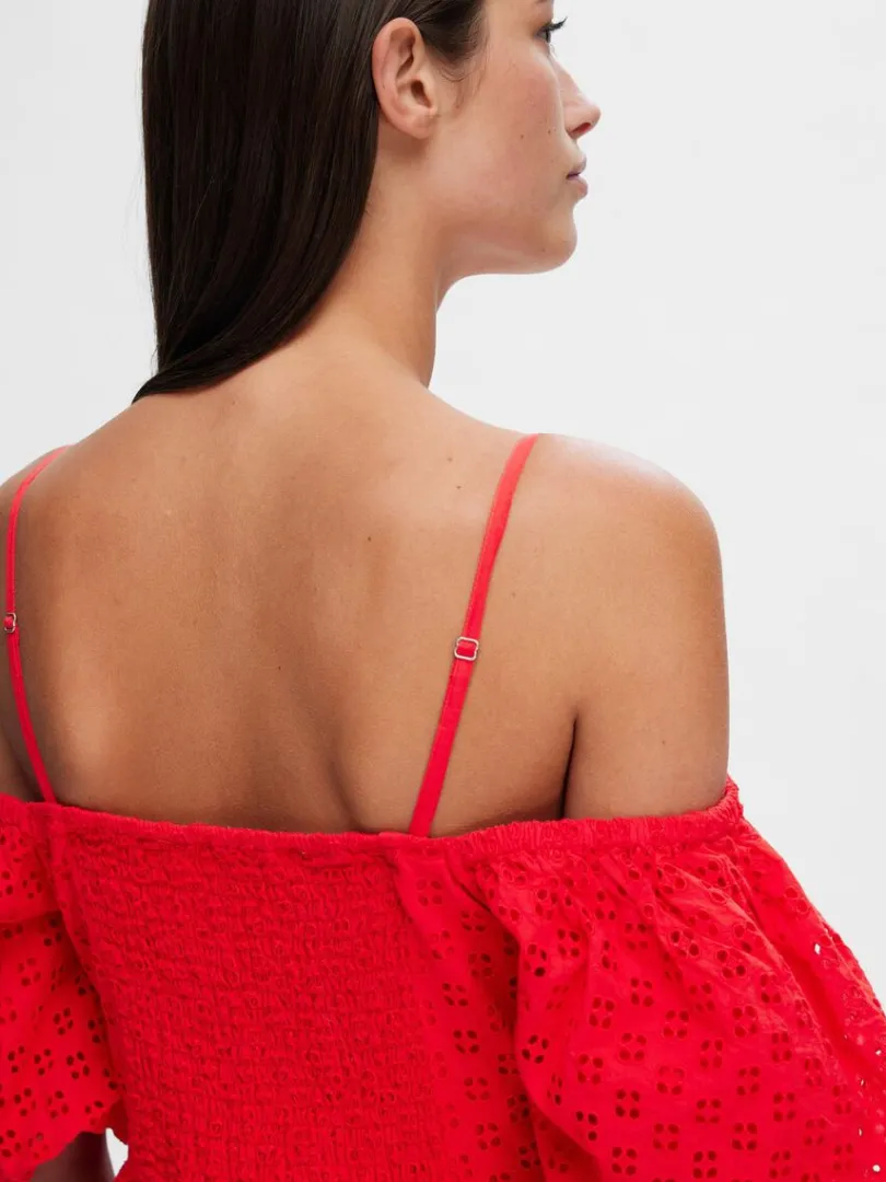 offshoulder_maxikjole_3.webp Kjoler>SELECTED OFF-SHOULDER MAXIKJOLE Red