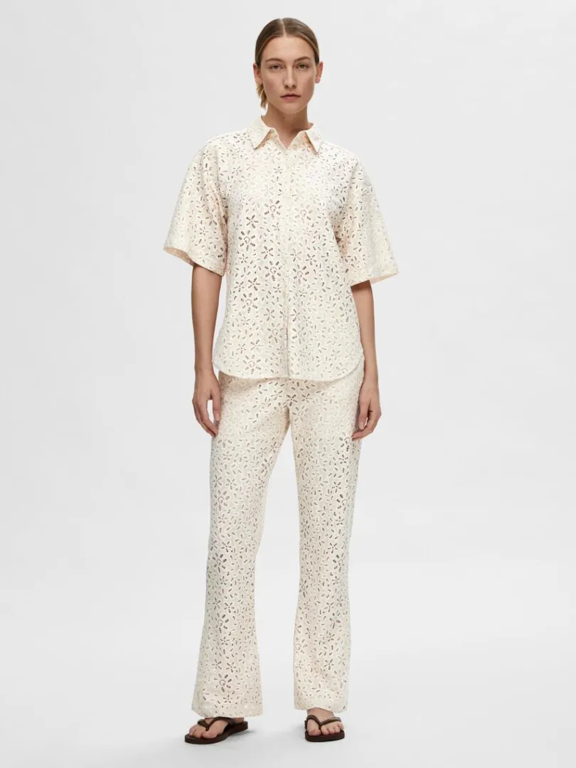 oversize_blonde_skjorte_1-1.webp Skjorter>SELECTED OVERSIZE BLONDE SKJORTE Beige