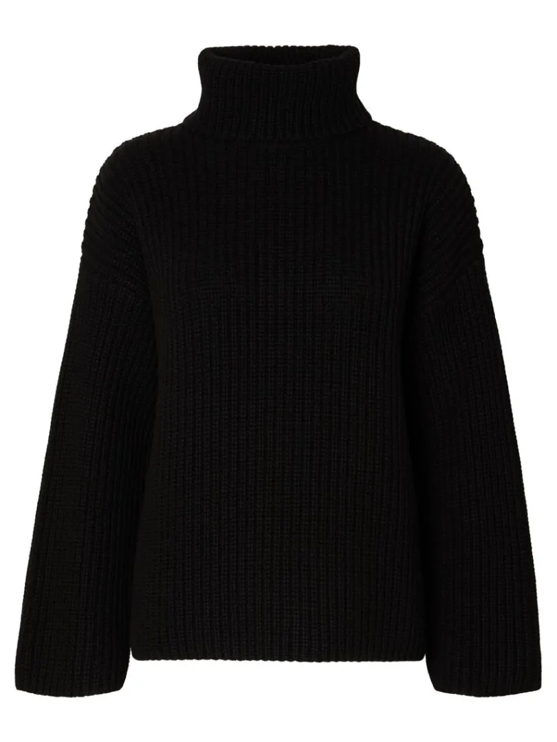 oversized_chunky_strikket_5.webp Strik>SELECTED OVERSIZED CHUNKY STRIKKET TRØJE Black