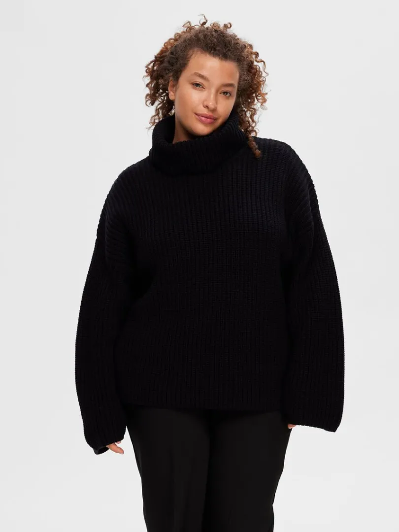 oversized_chunky_strikket_6.webp Strik>SELECTED OVERSIZED CHUNKY STRIKKET TRØJE Black