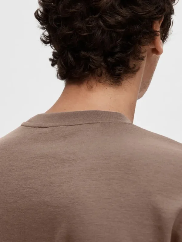 T-shirts>SELECTED OVERSIZED KORTÆRMET T-SHIRT Brown