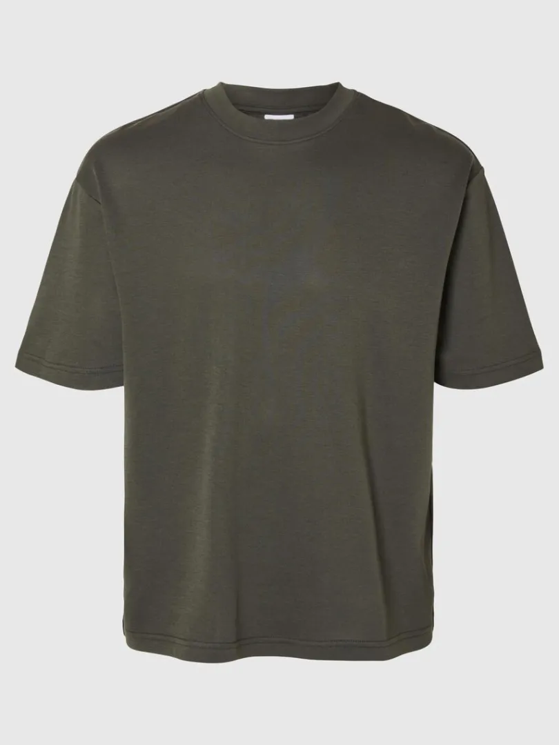 oversized_kortrmet_tshirt_4-1.webp T-shirts>SELECTED OVERSIZED KORTÆRMET T-SHIRT Green