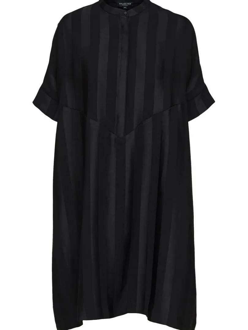 oversized_satin_kort_kjol_5.webp Kjoler>SELECTED OVERSIZED SATIN KORT KJOLE Black