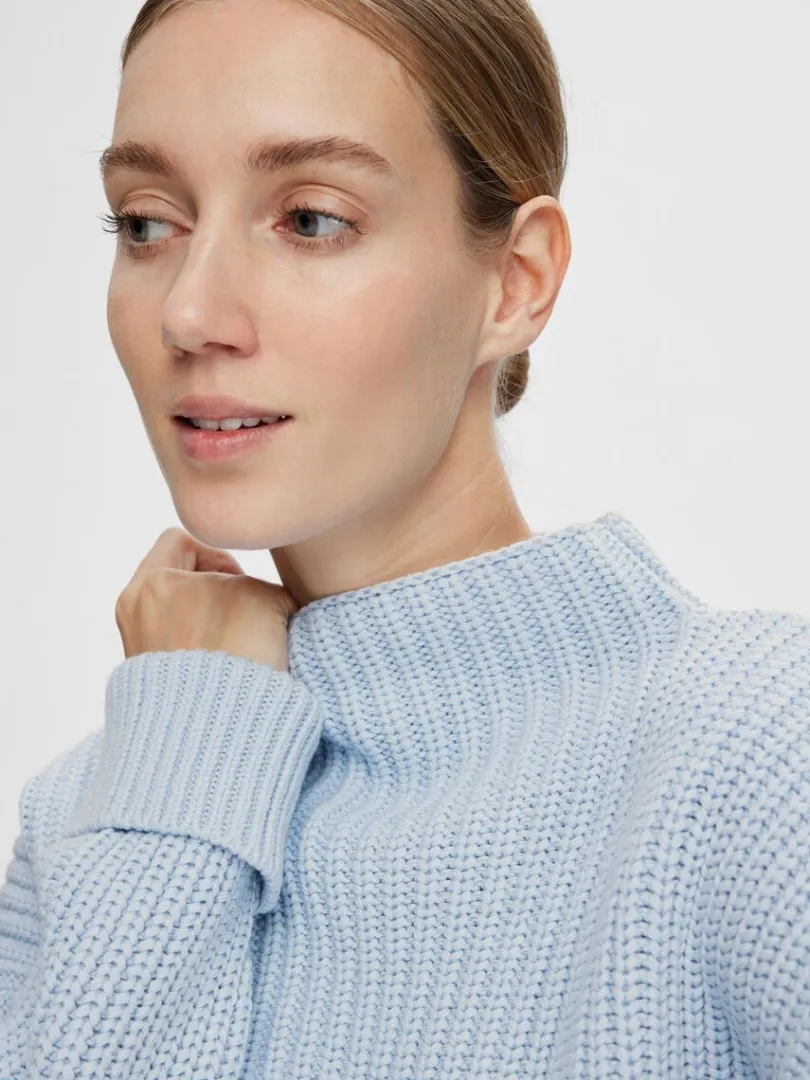 oversized_striktrje_3.webp Strik>SELECTED OVERSIZED STRIKTRØJE Blue