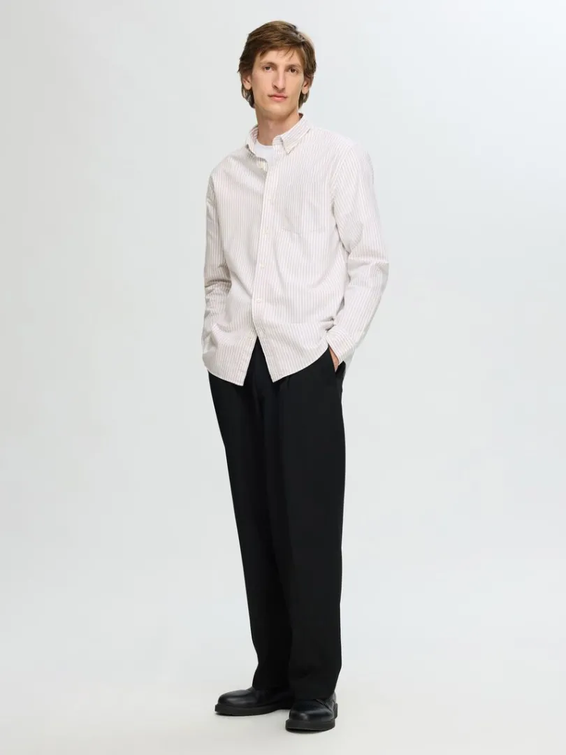 oxford_skjorte_2-5.webp Skjorter>SELECTED OXFORD SKJORTE White