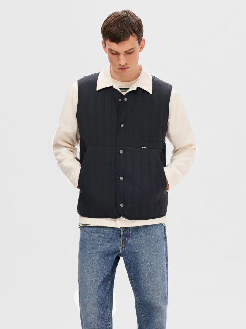 polstret_quiltet_vest_0-2.webp Overtøj>SELECTED POLSTRET QUILTET VEST Blue