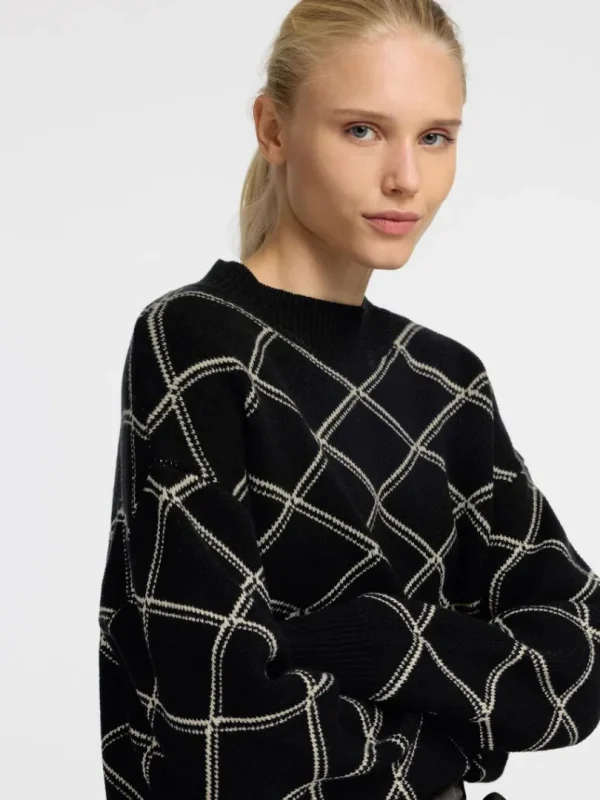 Strik>SELECTED PRINTET HØJHALSET TRØJE Black