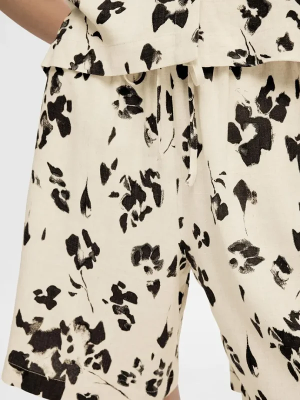 Shorts>SELECTED PRINTET LOOSE FIT SHORTS Beige