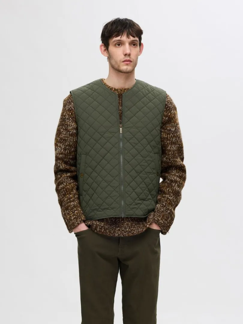 quiltet_dynevest_0.webp Overtøj>SELECTED QUILTET DYNEVEST Green